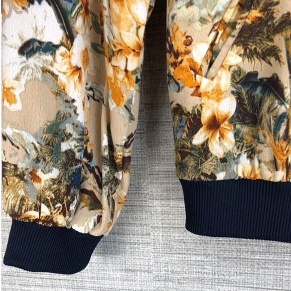 Philosophy Jacket Women's Small Hawaiian Floral
Bomber Fully Lined Front Zip - Picture 2 of 8